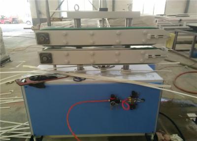 Κίνα Πλαστική μηχανή εξώθησης σχεδιαγράμματος PVC για το σχεδιάγραμμα παραθύρων/παραθύρων και πορτών PVC που κατασκευάζει τη μηχανή προς πώληση