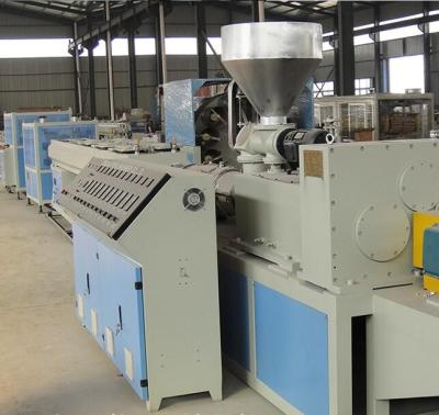 China Plastic PVC Pipe Making Machine Double Screw Extruder System 1 Year Warranty for sale