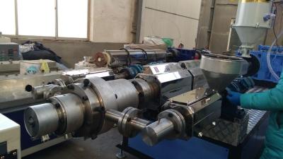 Chine Conduite d'eau de gaz de PE, ligne d'extrusion de tuyau d'approvisionnement en eau, machines de fabrication de tuyau de PE de 16mm à de 630mm à vendre