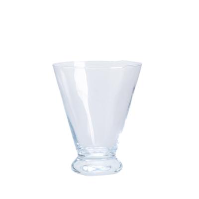 China Mahine geblazen glazen milkshake cup 330ml handgemaakte glazen ijsbeker Te koop