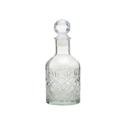 China Botellas de vidrio de aceite de perfumes reutilizables Botellas de vidrio transparente de difusores para automóviles 190ML en venta