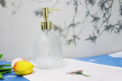 中国 Hotel Bathroom Glass Bottle for Soap Dispenser 500ml Capacity Occasion 販売のため