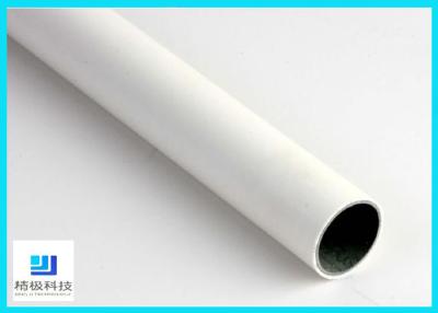 Chine Tube maigre coloré de tuyau maigre du diamètre 28mm de tuyau d'acier enduit par plastique flexible à vendre