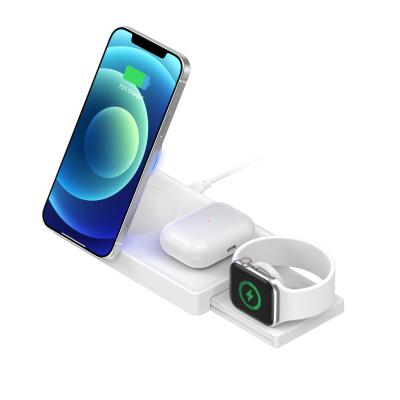 China Magnetic Fast Charge Wireless Charging Stand , 3 In 1 Fast Charger 15 Watt for sale