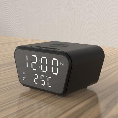 Chine Le chargeur sans fil Qi est certifié ROHS Alarme d'horloge 253g Avec charge rapide à vendre