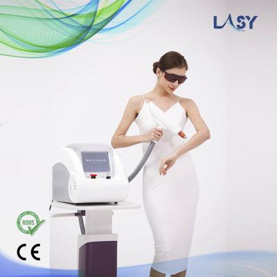 China 2000w 755nm Picosecond Laser Machine Tattoo Removal Machine 1064nm en venta