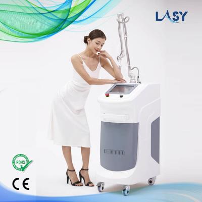 China Permanent Cosmetic Fractional Laser CO2 Machine 635nm 30 / 40 / 60W for sale