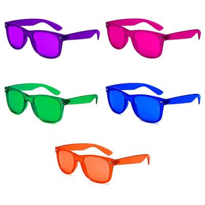 China Los vidrios ligeros de la terapia colorean las gafas de sol unisex de las fuentes del favor de partido para relajar los vidrios en venta