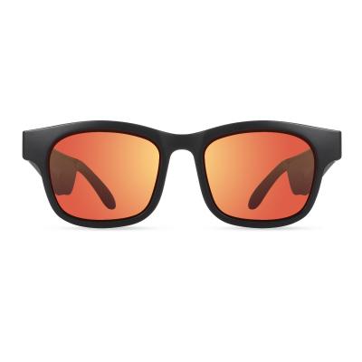 Chine 140mAh 3.7V V5.0 Bluetooth a polarisé les lunettes sans fil de musique de lunettes de soleil à vendre