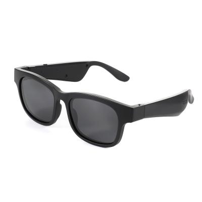 China Las gafas de sol inalámbricas audios direccionales Bluetooth de Bluetooth polarizaron los vidrios en venta