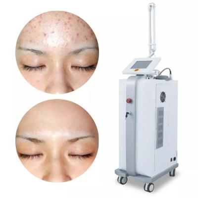China Anti Aging 10600 Nm Fractional CO2 Laser Machine Freckles Removal Skin Resurfacing for sale