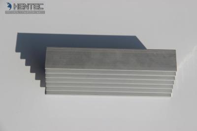 Chine L'extrusion en aluminium profile l'usinage de commande numérique par ordinateur de perçage de coupe anodisé à vendre