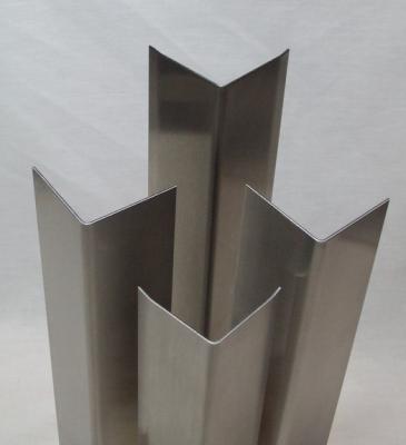 China Anodized Construction Aluminum Profile Aluminum Extrusion Corner T4 / T5 / T6 / T66 for sale
