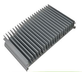 Chine Profils en aluminium d'extrusion de radiateur, radiateurs en aluminium expulsés Rohs/portée à vendre