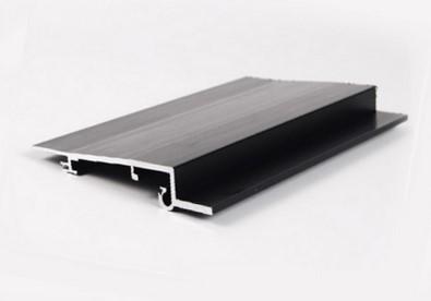 China Protuberancias de aluminio de la puerta de Customeized, perfil de aluminio para la serie automotriz del techo corredizo en venta