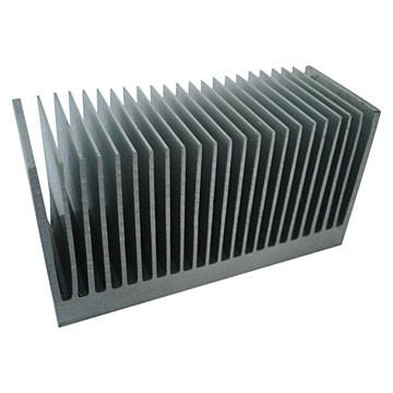 China Perfiles de aluminio sacados de la protuberancia del disipador de calor, 6061/6005 disipadores de calor de aluminio para los productos solares del picovoltio en venta