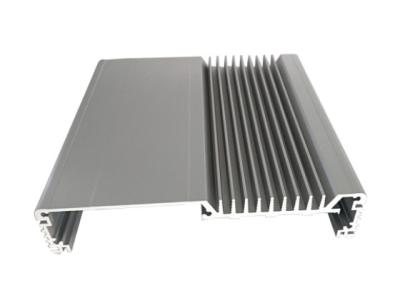 China Kundenspezifische industrielle Aluminiumverdrängungs-Kühlkörper des Computer-6063 zu verkaufen