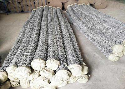 China Cyclone Mesh Chain Link Fence Hot Dip Galvanized Diamond Chain Link Fencing for sale