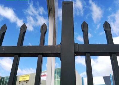 China 2x2.4m Spray Paint Metal Picket Fence Anti Static for sale