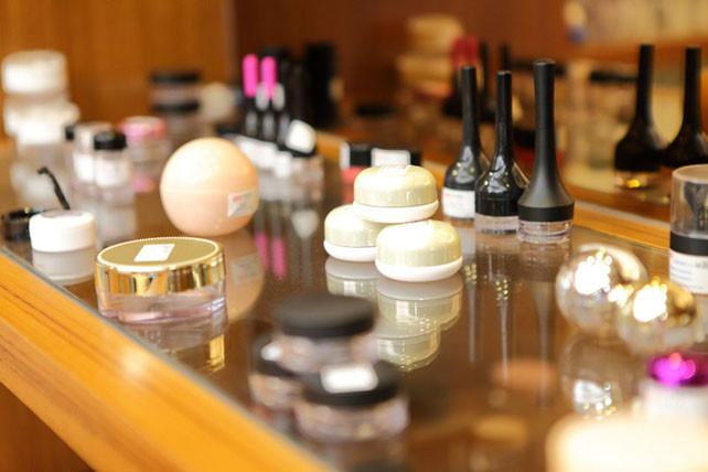 Verified China supplier - SHANTOU LINGHUI PLASTIC CO.,LTD