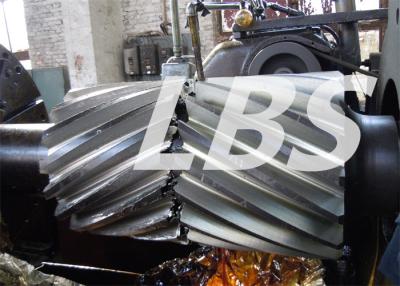 China El tambor helicoidal de acero inoxidable del engranaje de la raspa de arenque doble modificó para requisitos particulares en venta