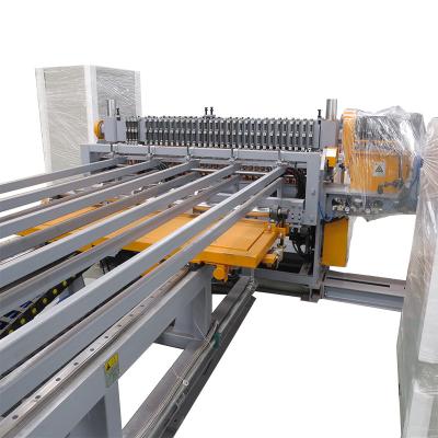China alambre de pollo de 440V 25x25m m Mesh Making Machine Full Automatic en venta