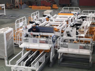 Китай Ячеистая сеть слоя класть на полку паллета 1600mm сваренная делая машину продается