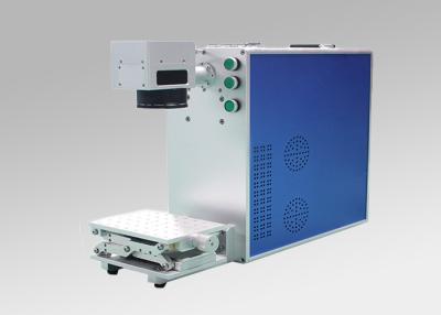 China Máquina portátil de la marca del laser de la fibra de la placa de identificación 20W 30W de la placa de identificación con el metal y el material plástico en venta