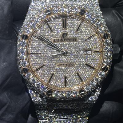 China Moissanite luxuoso feito sob encomenda congelado para fora do relógio VVS Diamond Watch de aço inoxidável à venda