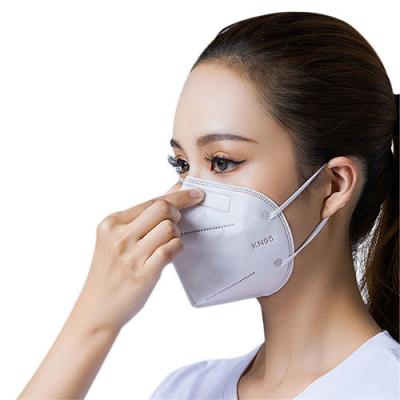 中国 塵の証拠PM2.5の外的な鼻橋が付いている保護表面KN95フィルター マスク 販売のため