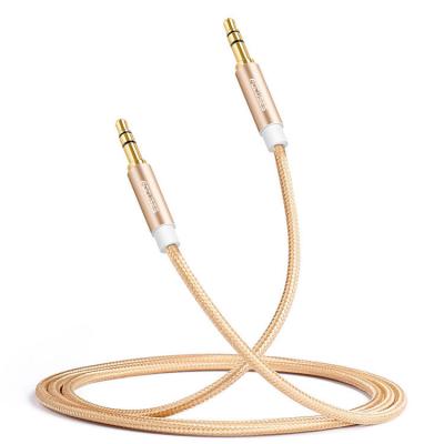 China 24K de Kabel Nylon Weefsel van gouden Plateren Stereoaux de Hulp Audiokabel van 3,5 Mm Te koop