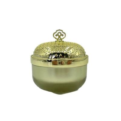 China Golden Clear Plastic Cosmetic Containers Luxury Cream Jar 5g 15g Round Metallized for sale
