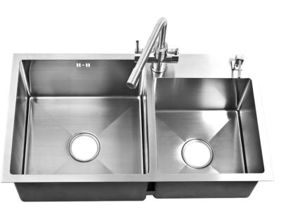 China Easy To Clean Handmade Kitchen Sink With Round Corner 2 Basin Satin for sale