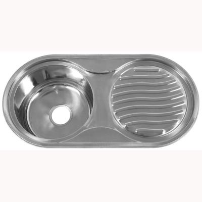 China 0.7mm Brushed Stainless Steel Kitchen Sink With Drainboard 1 Faucet Hole for sale