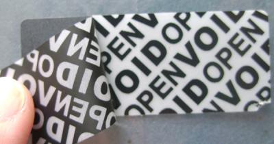 China Anti - Vervalsend Etiketten van de Garantie de Nietige Sticker met Dubbel Met een laag bedekt Document Te koop