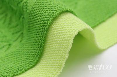 China Durable Polyester Recycled Wool Yarn Multipurpose Fluffy Elastic for sale