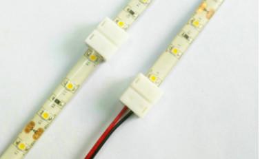 China 2 conectores impermeáveis da luz do diodo emissor de luz do conector IP65 da tira do diodo emissor de luz do Pin 8mm à venda