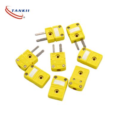 Chine Couleur jaune Connecteur thermocouple de type K Connecteur à deux broches plates utilisé pour les semi-conducteurs à vendre