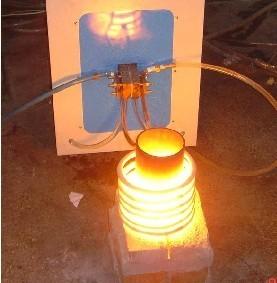 China máquina do recozimento de indução da freqüência 25KW média para extinguir/que thermoforming à venda