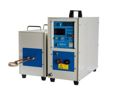 China Equipamento de aquecimento de alta frequência da indução 25KW 30-80khz para o tratamento térmico do metal à venda