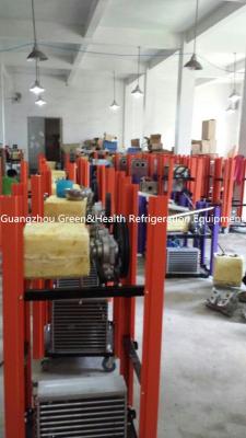 China Selbstzählungsregenbogen-Sirup-Reihen-Speiseeismaschine mit Trichter-Quirl zu verkaufen