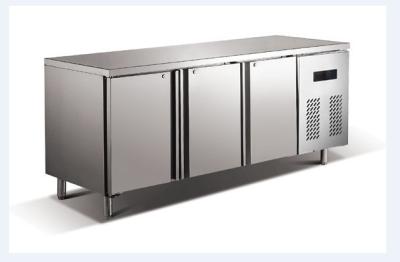 China 3 Doors Kitchen Workbench Fresh Keeping Freezer Temp 0~10℃ 60HZ for sale