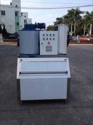 China Supermarket 200kg Flake Ice Maker For Keep Fresh Fish/Seafood for sale