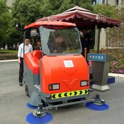 China Construction worksÂ   JC1900 Electric Road Garbage Sweeper Semi-enclosed Sweeper Cleaning Machine For Parks Hotels Resort for sale
