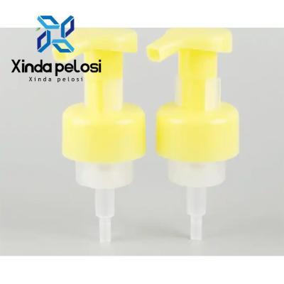 China Airless Cosmetic Dispenser Pump Packaging For Bottle With Clip for sale