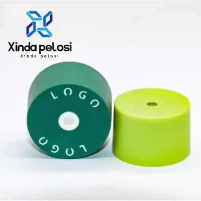 China Jar Cosmetic Bottle Caps Soft Touch Unique Center Twist Lock Dispensing Screw Cap à venda