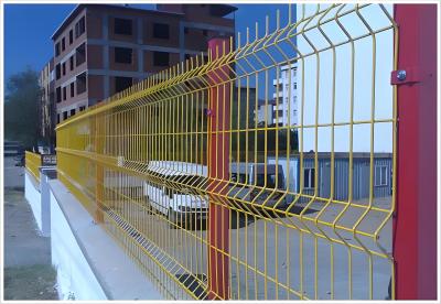 Китай Металлический железо свободный анти-угон V сетка охранный забор оцинкованный 3D проволока сетка забор продается