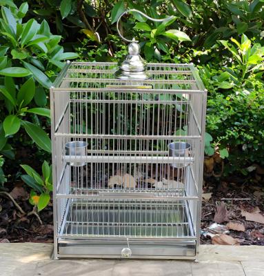 China Outdoor Portable Bird Cage Parrot Travel Cage Carrier Pet Bird Parrot Cage for sale