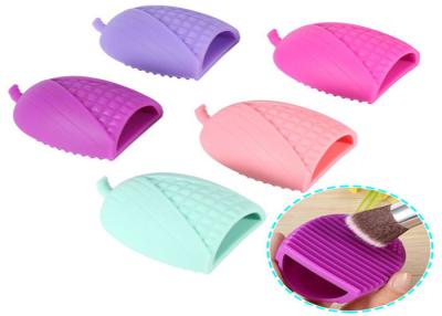 China Professional Makeup Remover Brush Cleaner Washing Tools With Corn Shape for sale