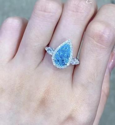 중국 18K 화이트 골드 CVD 다이아몬드 반지 2.32 ct 푸른 서양배형 컷 약혼 반지 보석 판매용